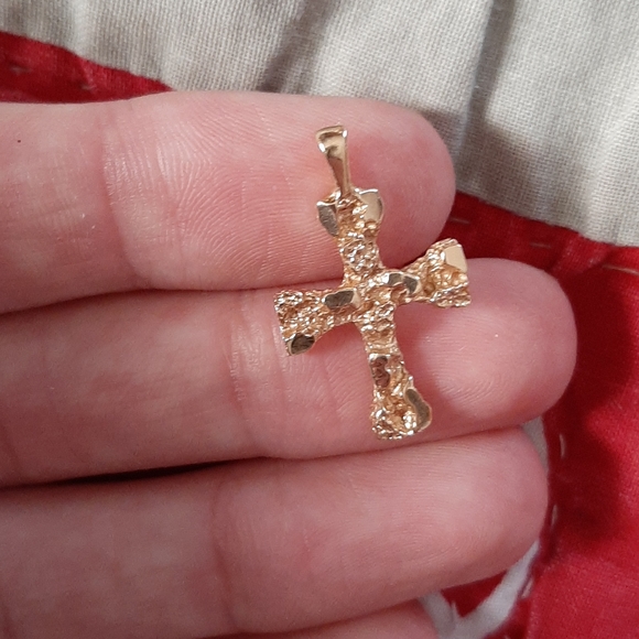 jcpenney Accessories 2 Pure Gold Chains One With Cross Attachment